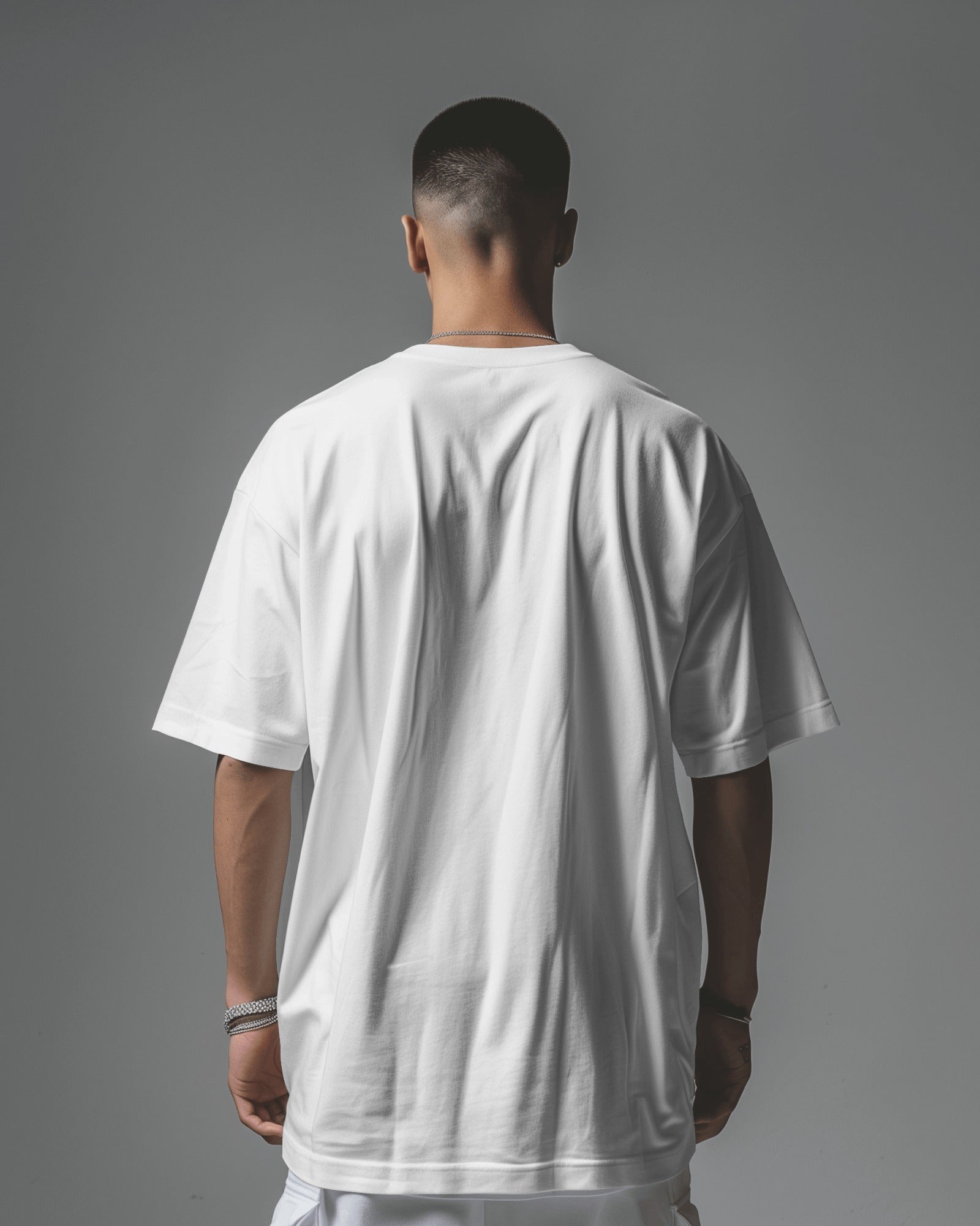 Dreamer - Oversized white Front Tee