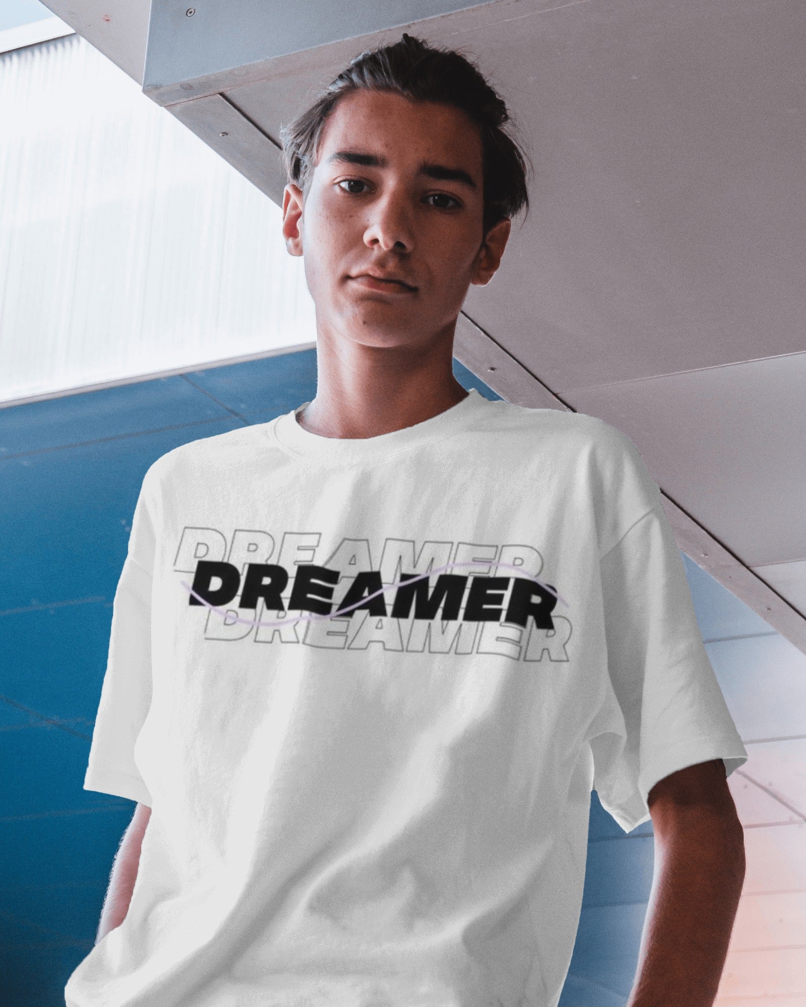 Dreamer - Oversized white Front Tee